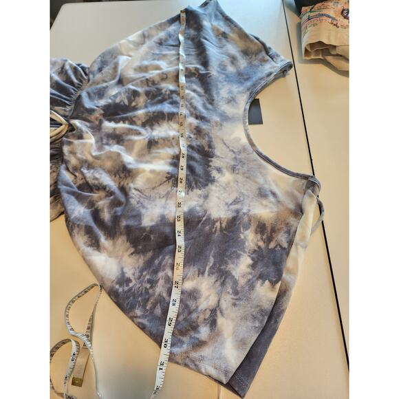 Le Lis Romper Tie-Dyed Shorts Elastic Waist Tie Back New with Tags Size Medium - Picture 10 of 10